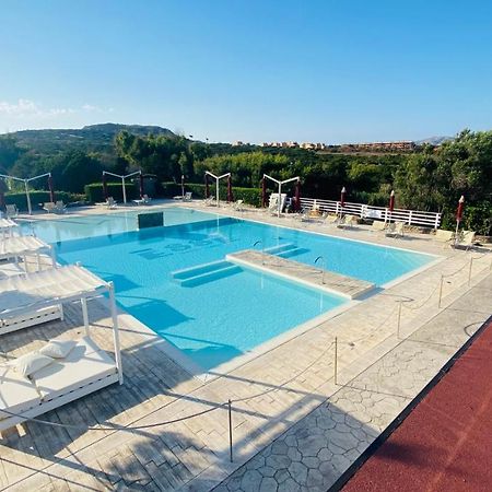 Hotel Club Esse Sporting Stintino Exterior foto