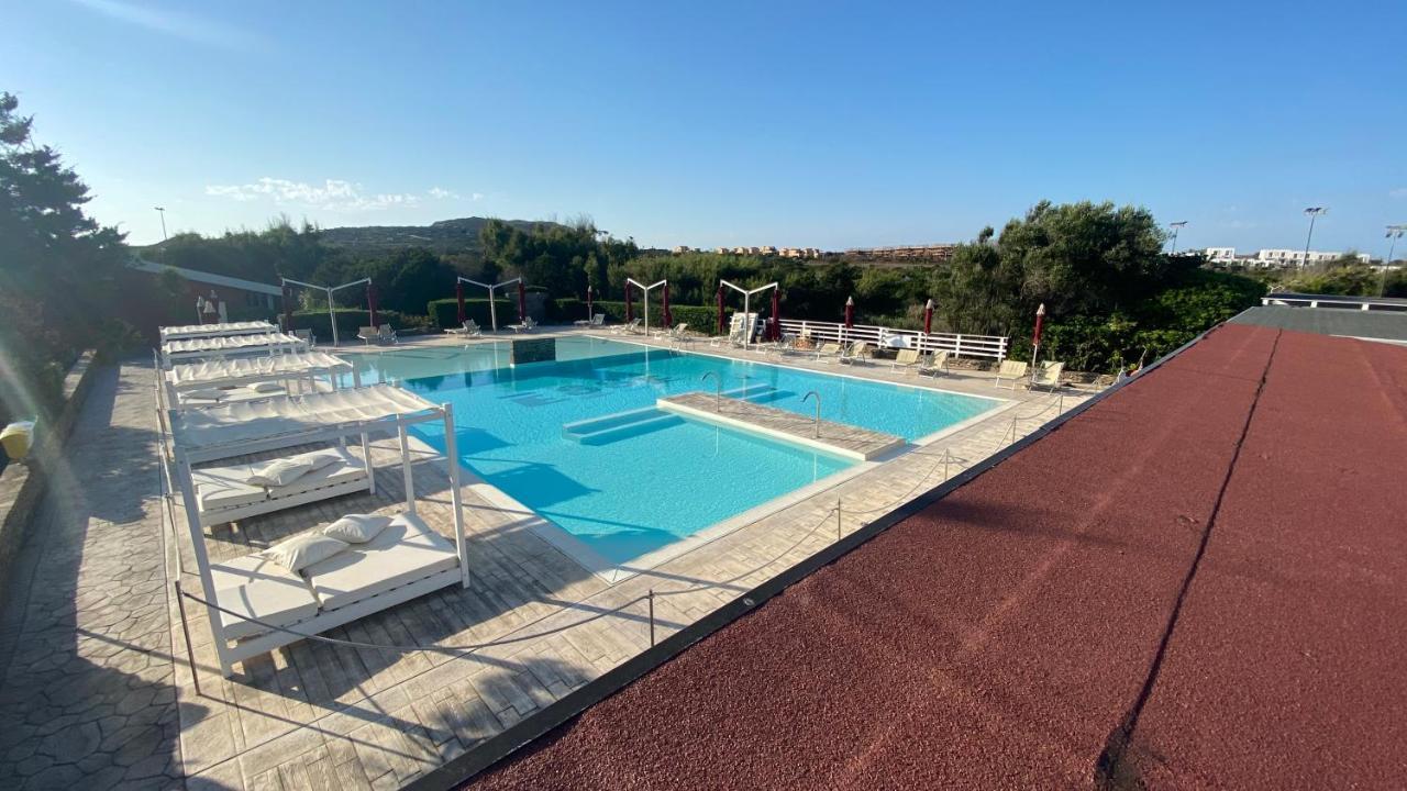 Hotel Club Esse Sporting Stintino Exterior foto