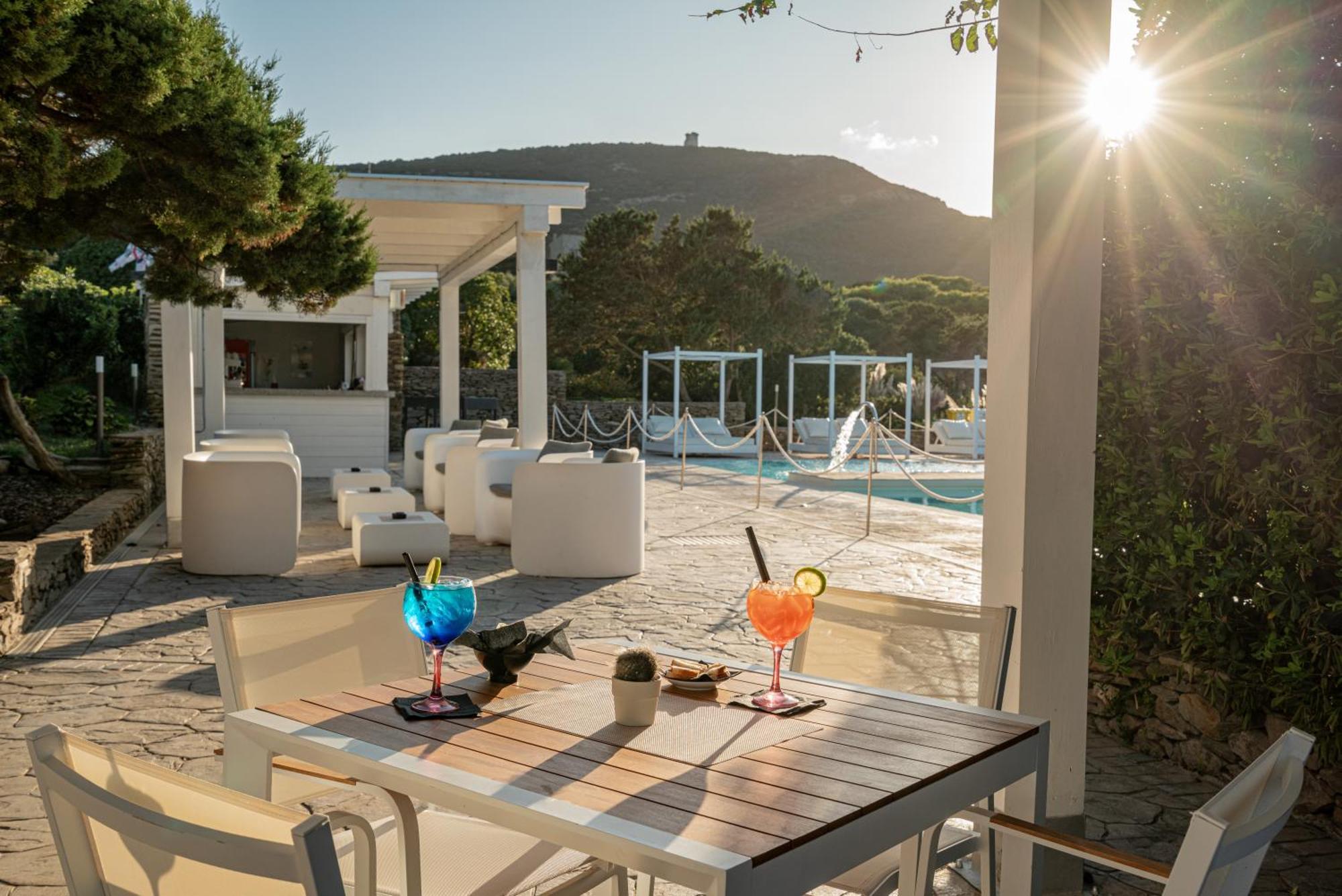 Hotel Club Esse Sporting Stintino Exterior foto